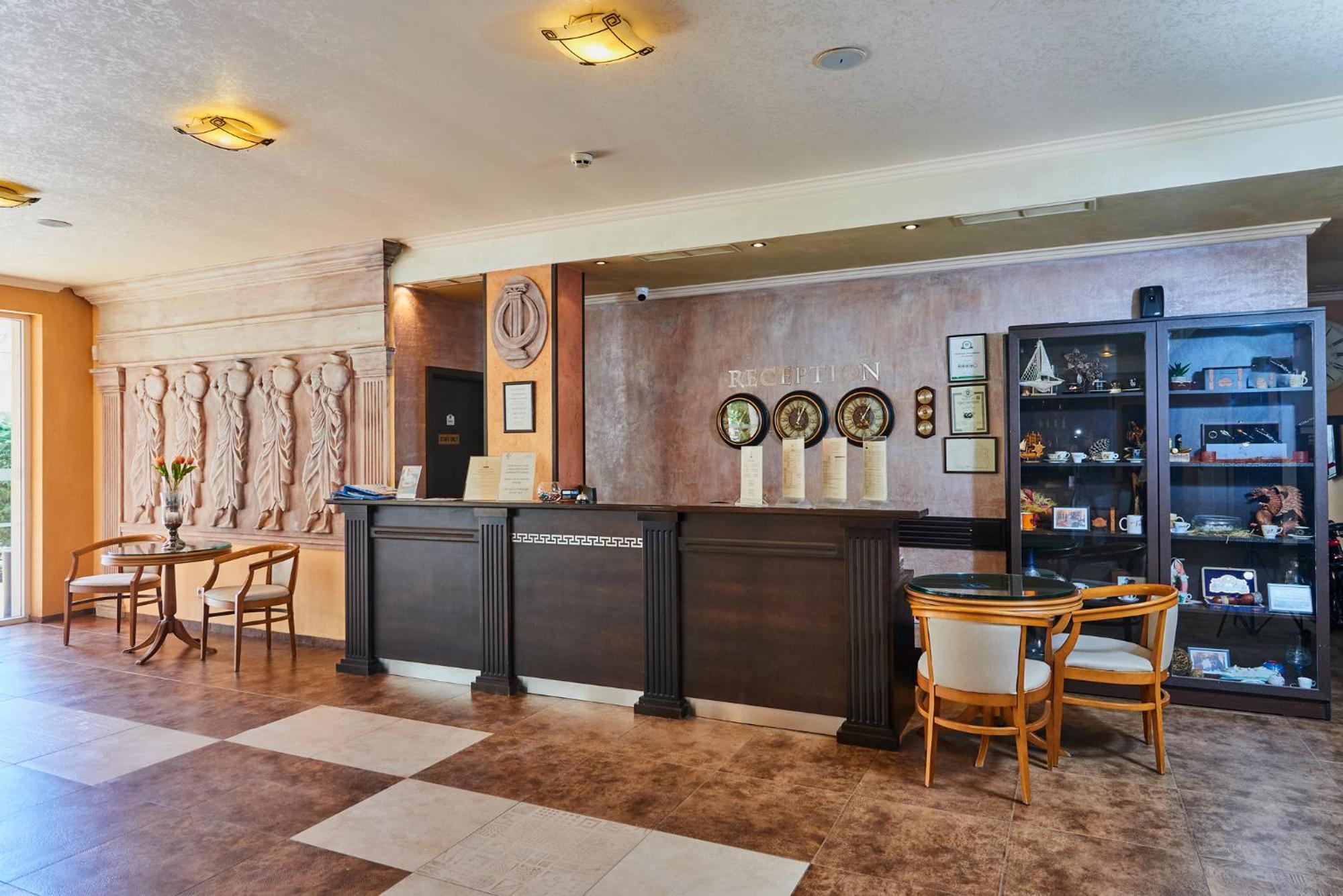 Hotel Sunny Forum 4*
