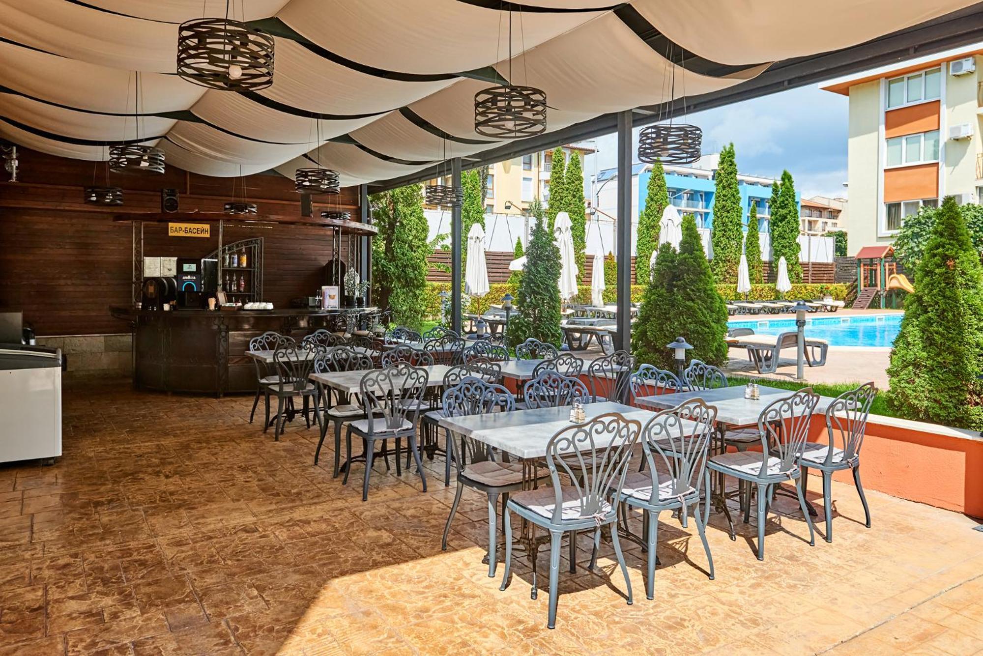 Sunny Forum Otel 4*